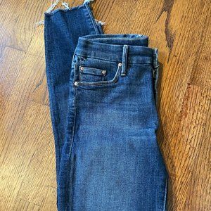 Mother Jeans: Looker Fray